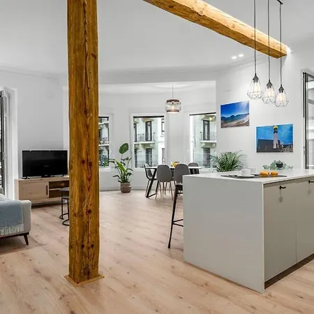 Moderno, Reformado Y Ac Para 6 En Zurriola Beach Apartament